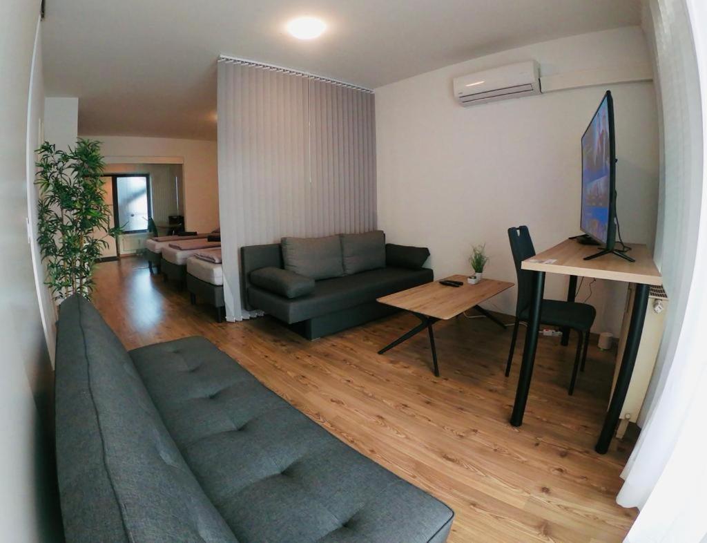 Aspern Nationalpark Apartment Vienna Esterno foto